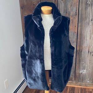 Loft black faux fur super soft vest with collar w pockets Sz Xl
